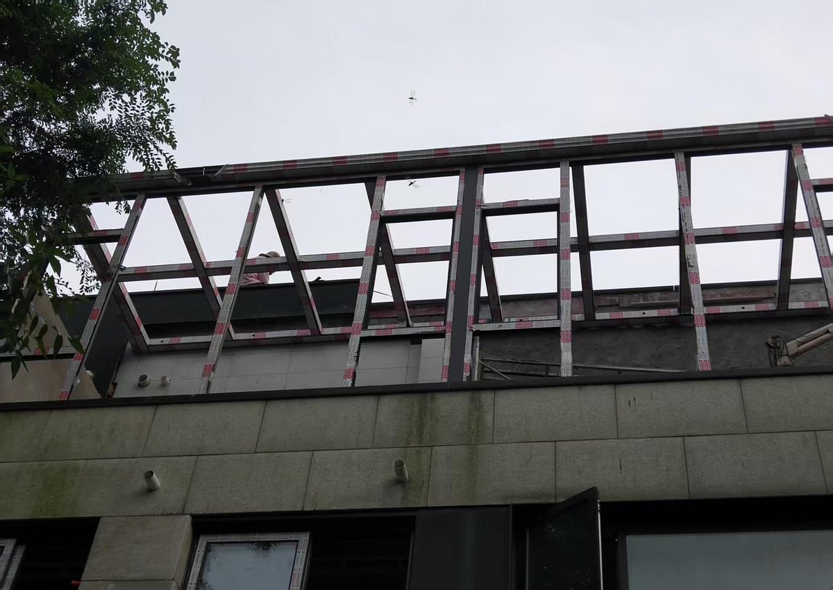 采光顶钢架安装（伏波施工实拍）